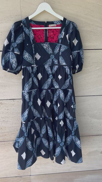 ULLA JOHNSON. Vestido azul estampado detalle escote. T 2 (S/M)