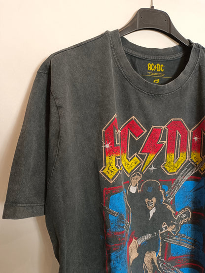 PULL&BEAR. Camiseta gris ACDC T.m