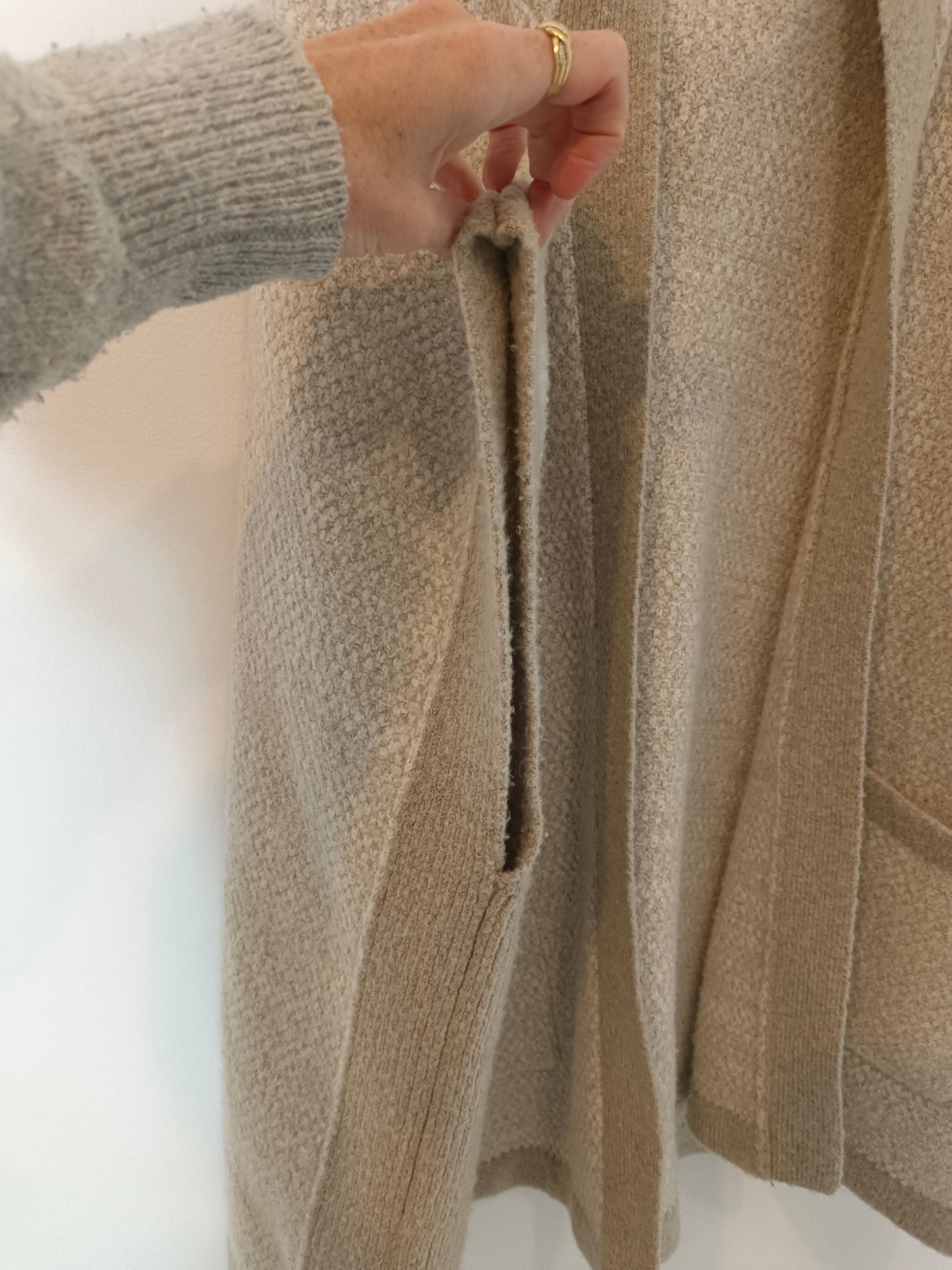 MANGO. Heather beige cardigan TU(s/m)