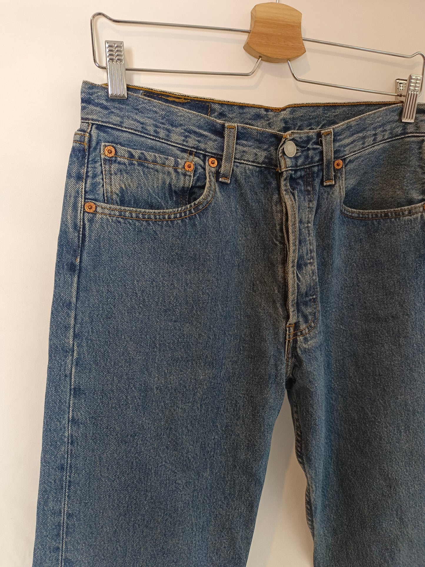 LEVI'S. Pantalón denim recto T.31(40)