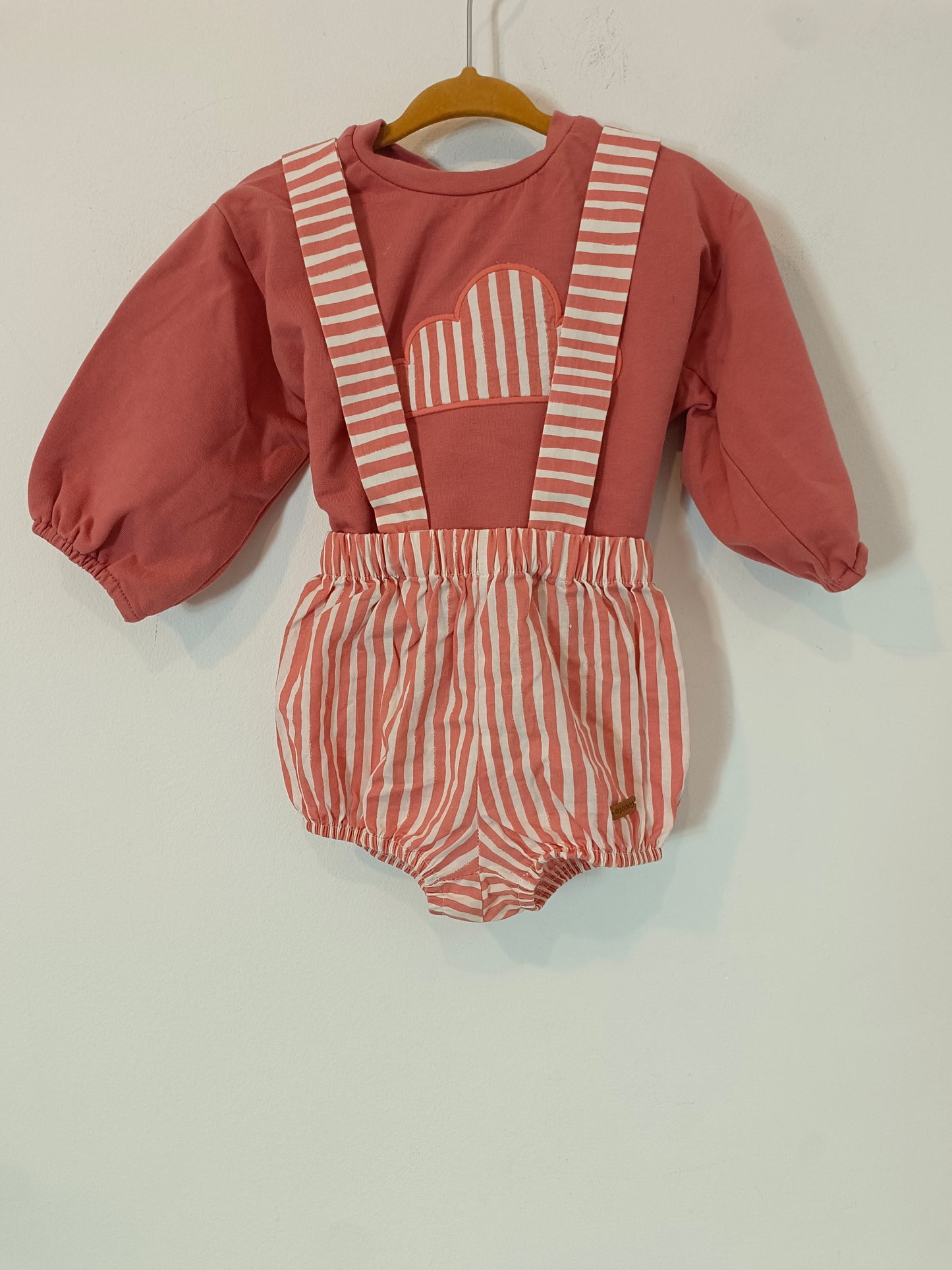 COCOTE. White and orange striped romper and sweatshirt, size 12 months