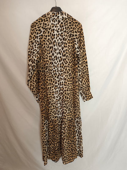 H&M. Vestido largo animal print T.xs