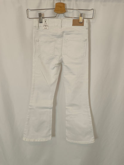 ZARA. White flared trousers, size 9 years