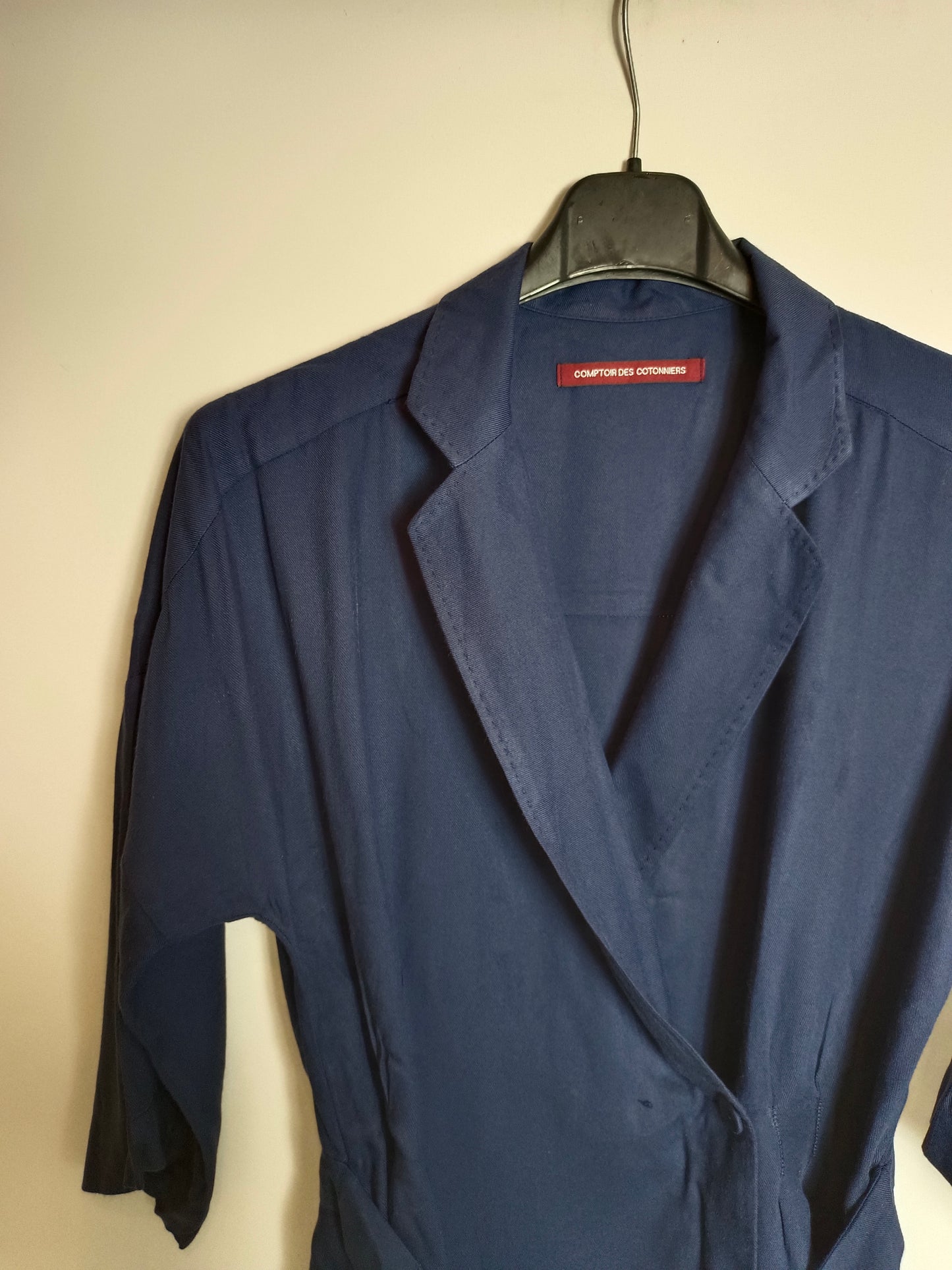 COMPTOIR DES COTONNIERS. Blusa azul cruzada T.34
