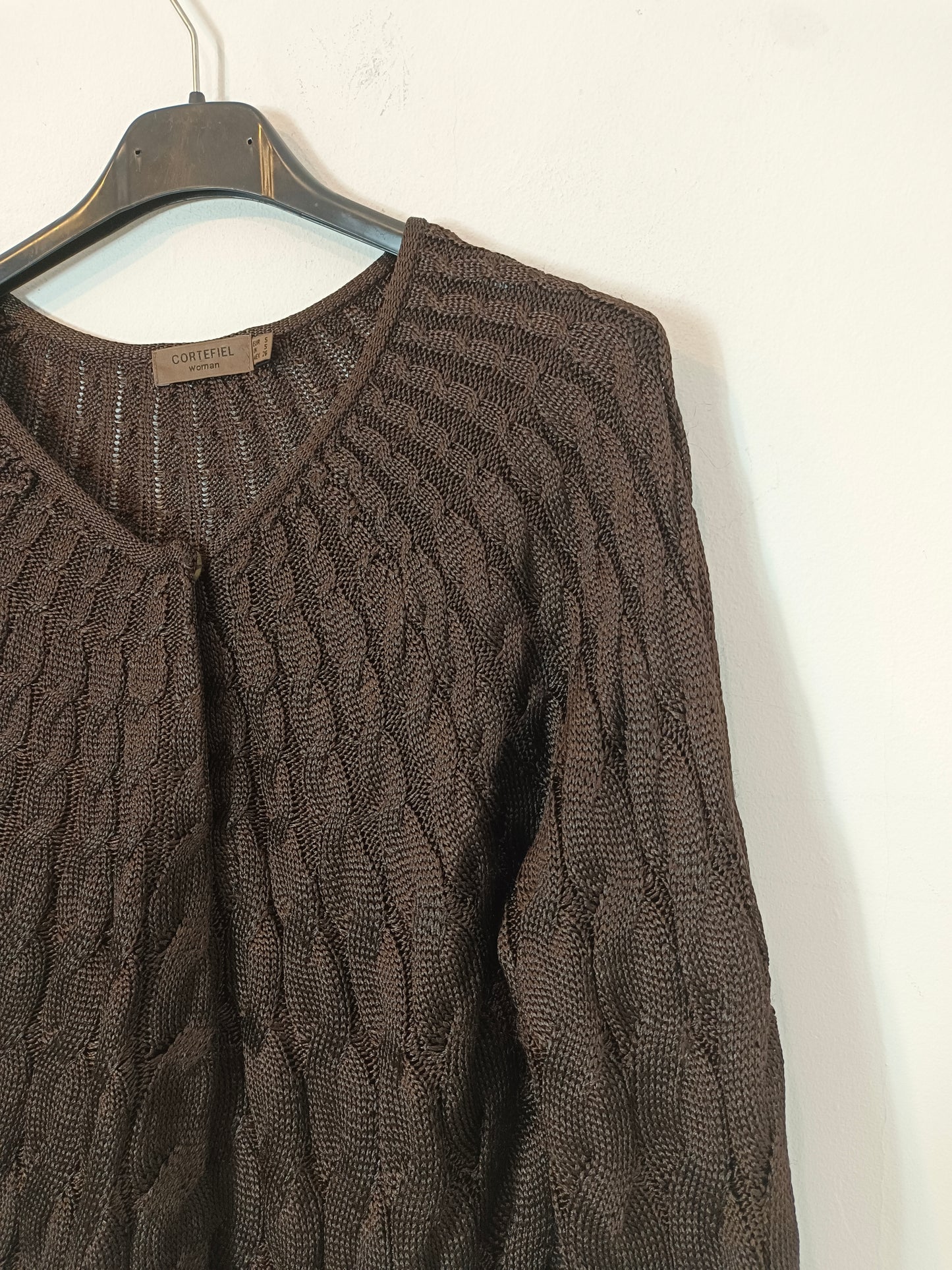 CORTEFIEL. Brown cable knit cardigan with Ts