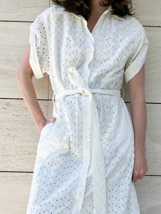 ZARA. Vestido largo camisero bordados. T S