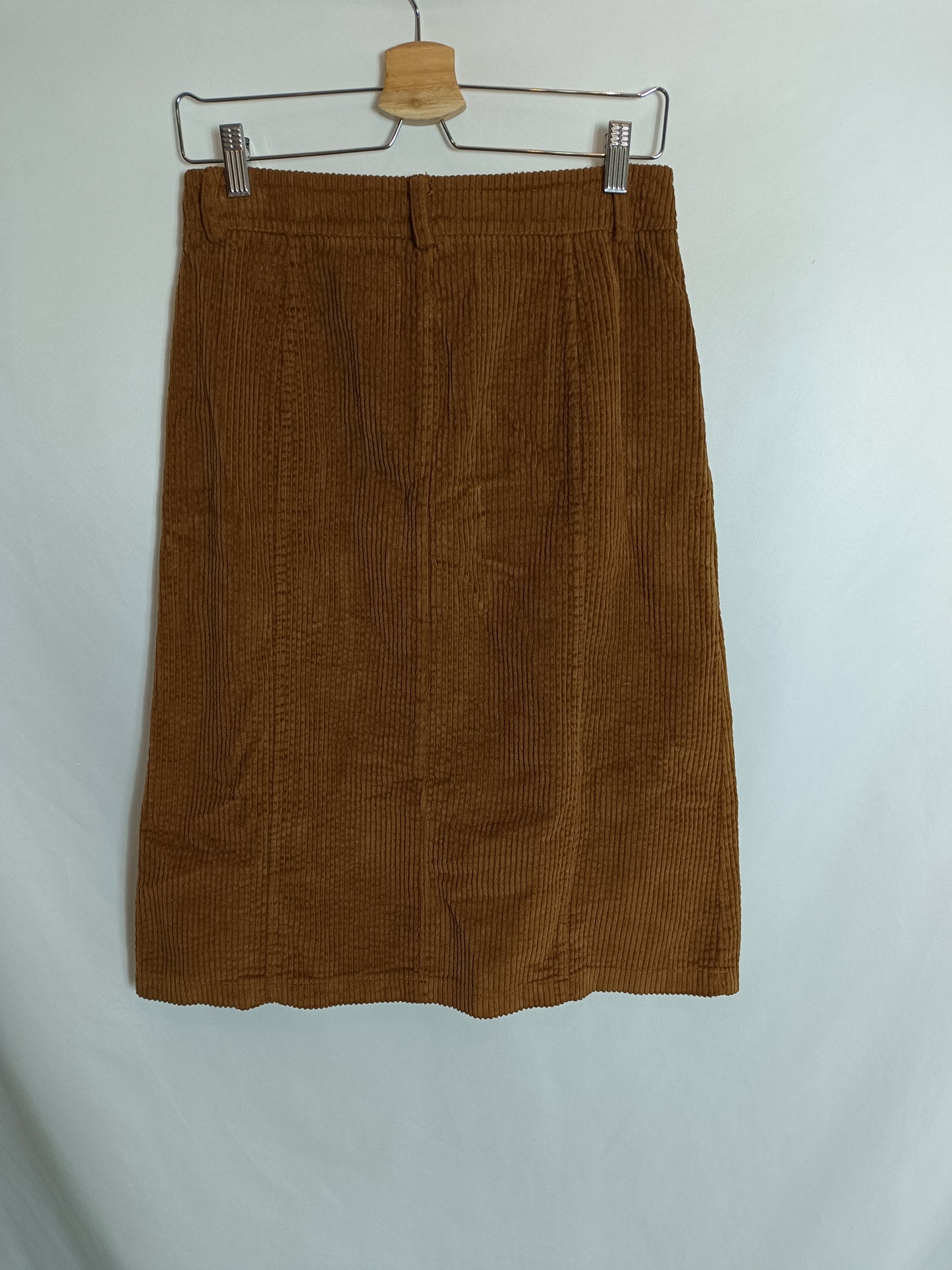 MONTANA. falda abotonada pana T.s