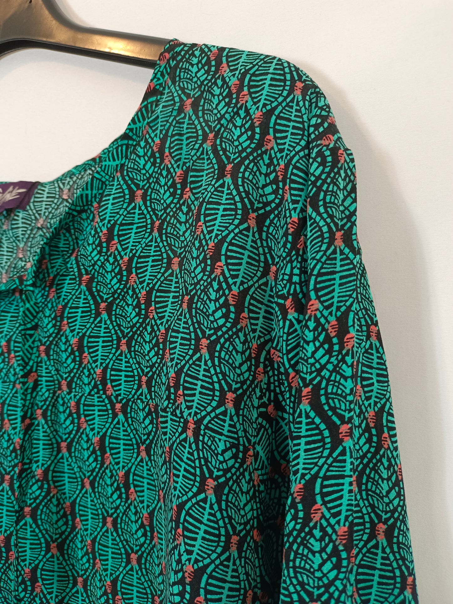 COLINE. blusa verde fluida  T.l