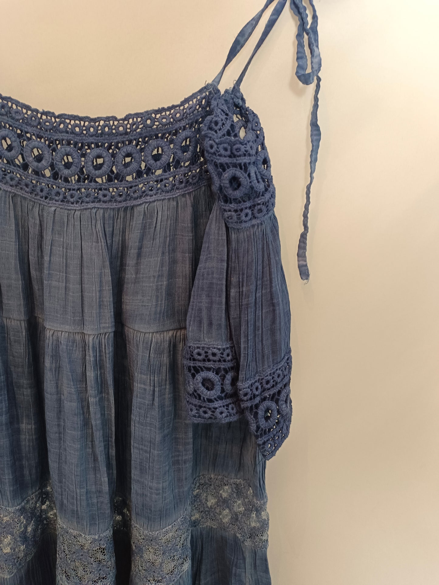 OTRAS. Vestido azul encaje TU(s)