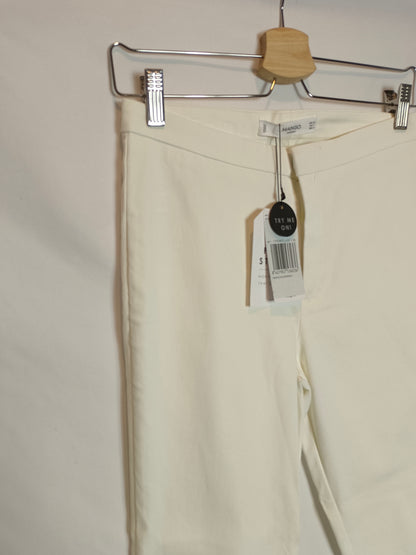 MANGO. Pantalón blanco entallado T.38