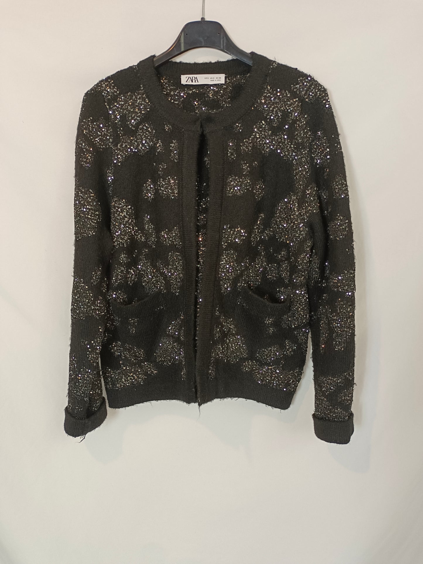 ZARA. Black sequin sweater TM