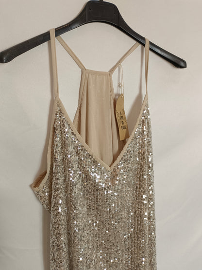 A PIE DE CALLE. Vestido corto lentejuelas Tu(m)