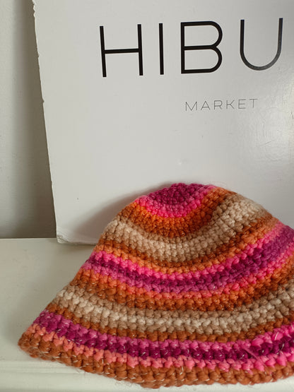 OTRAS. Gorro croché colores