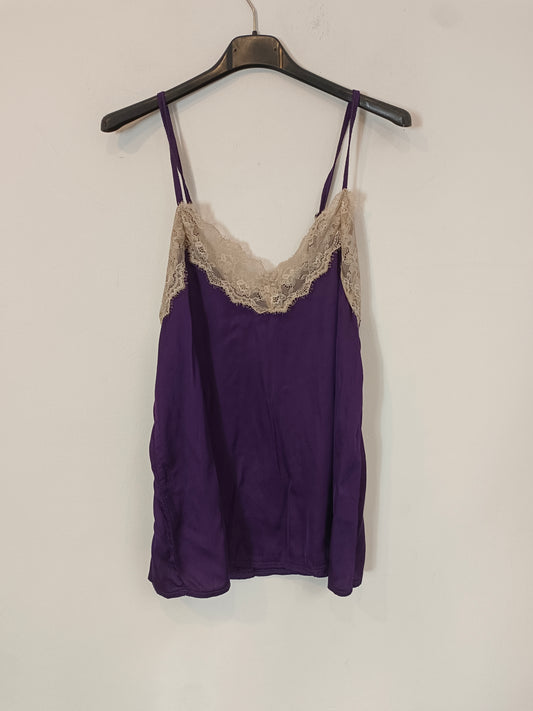 NEW LOOK. Top lencero berenjena. T S/M