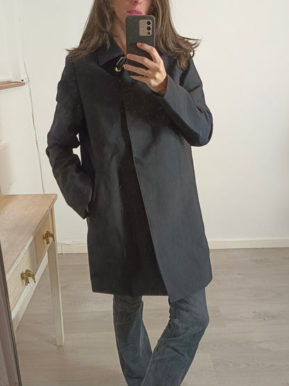 ZARA. Parka negra cruzada T.l(tara)