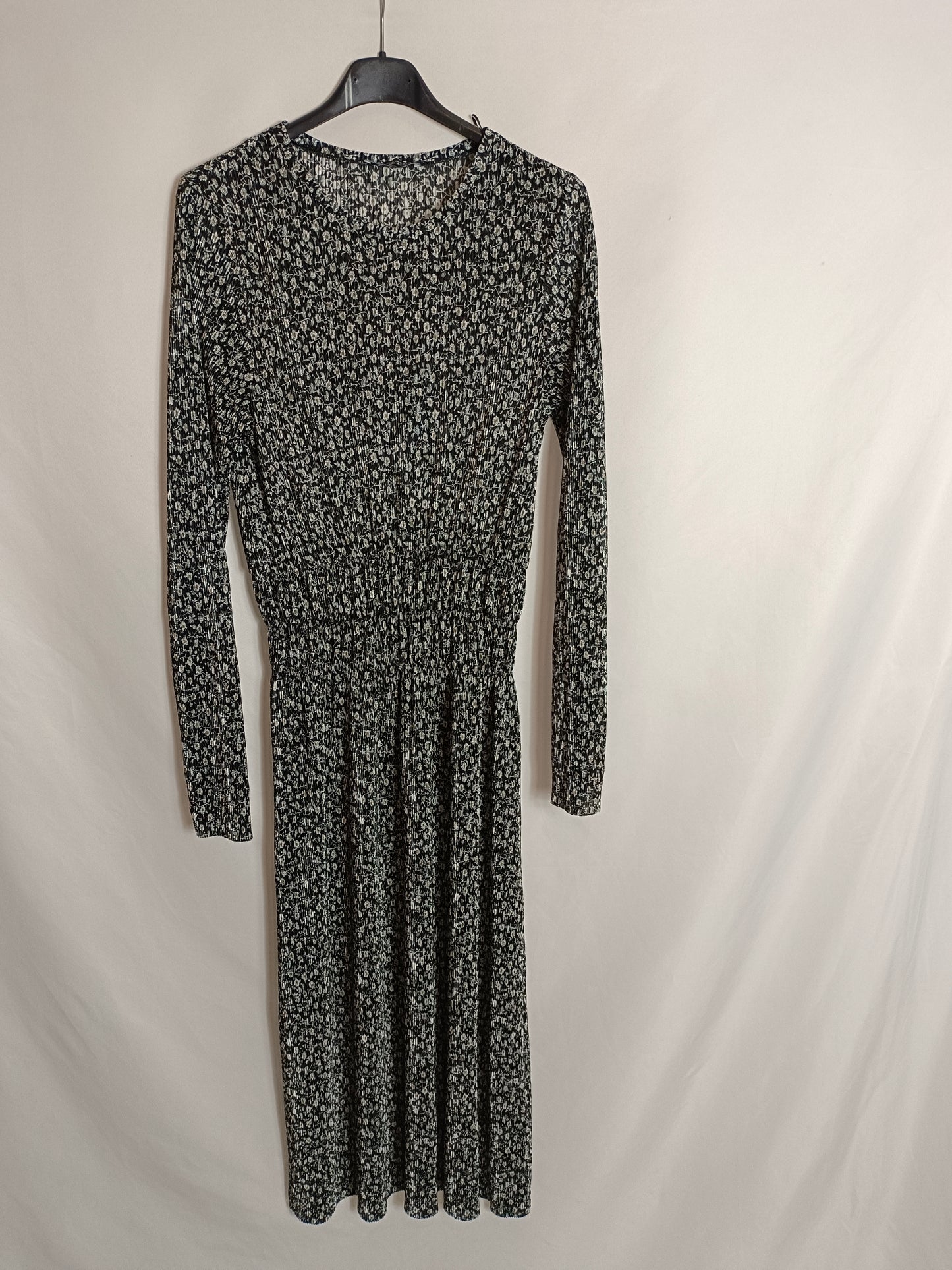 zara pleated printed dress Zara pleated floral