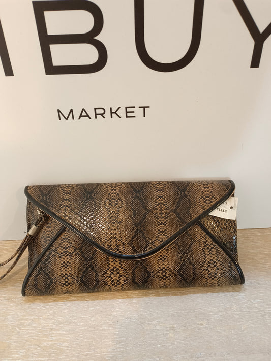 OTRAS. Bolso de mano animal print