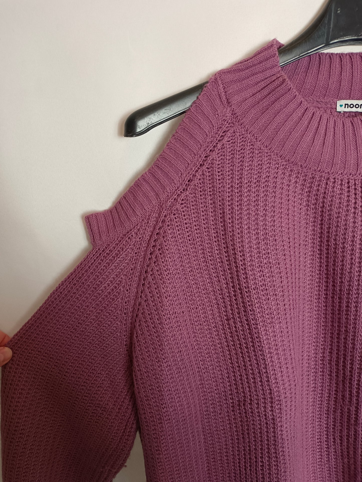 NOON. Jersey rosa hombros T.xs