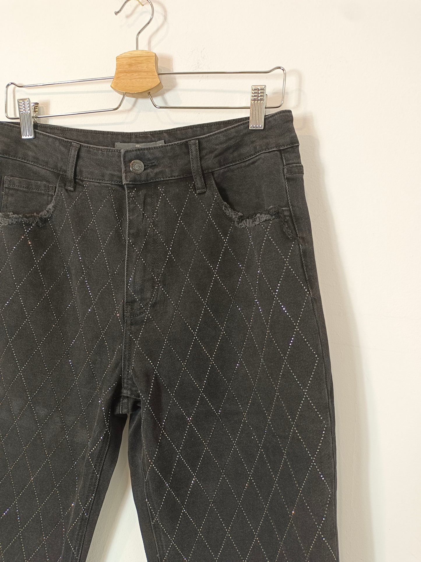 NANAI. Pantalón pedrería T.42