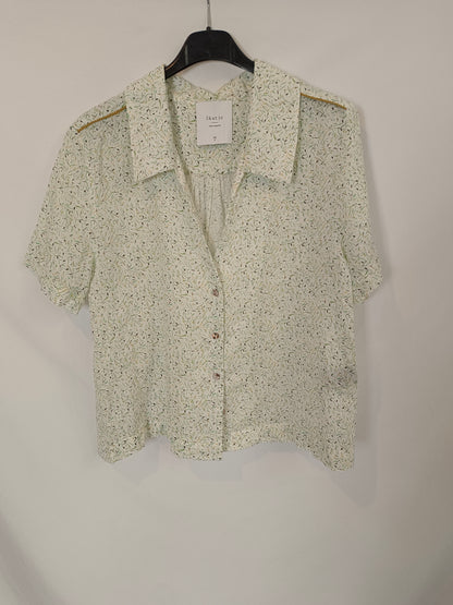 SKATÏE. Blusa blanca estampada T.m
