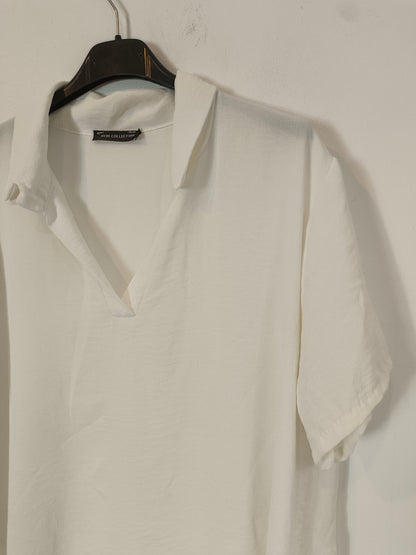 OTRAS. Vestido corto blanco fluido. T M