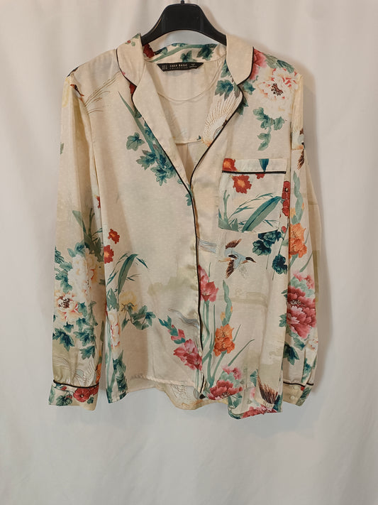 ZARA. Ts printed beige blouse
