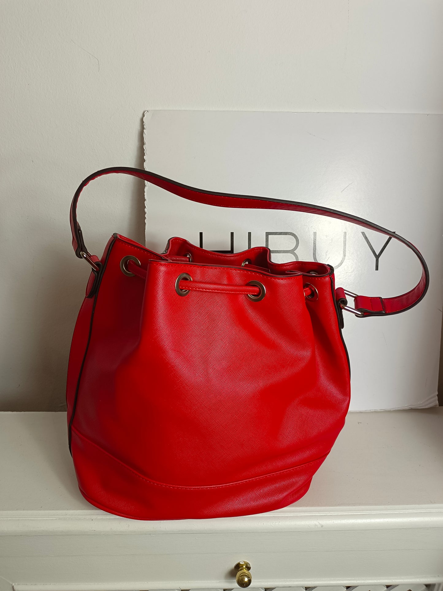 DAYADAY. Bolso rojo estilo saco