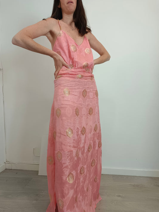 INTROPIA. Vestido largo coral bordado T.m