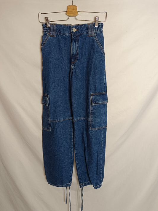 PULL&BEAR. Pantalón denim bolsillos T.34