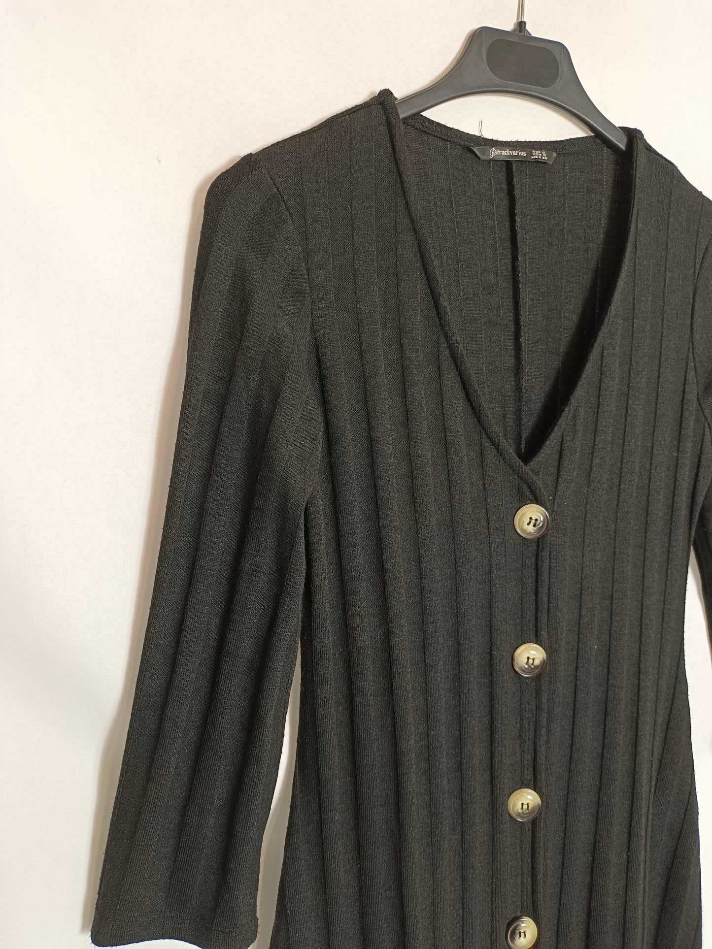 STRADIVARIUS. Ts black ribbed midi dress