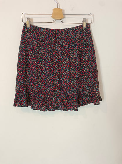 THAT OR THAT. Short blue floral skirt Ts