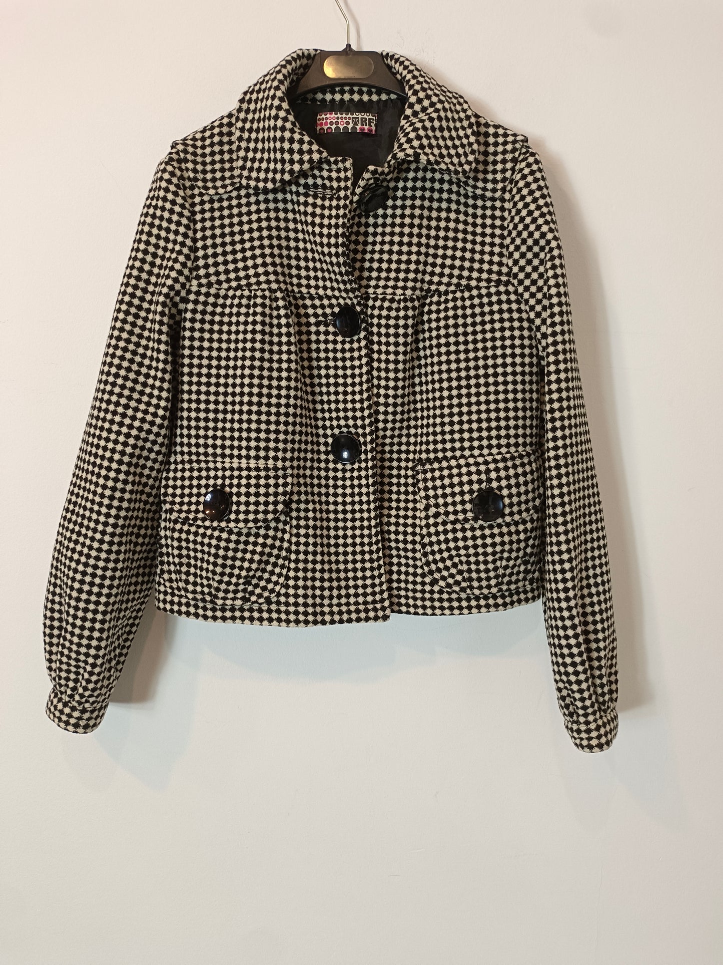 ZARA. Black and white textured Tm jacket