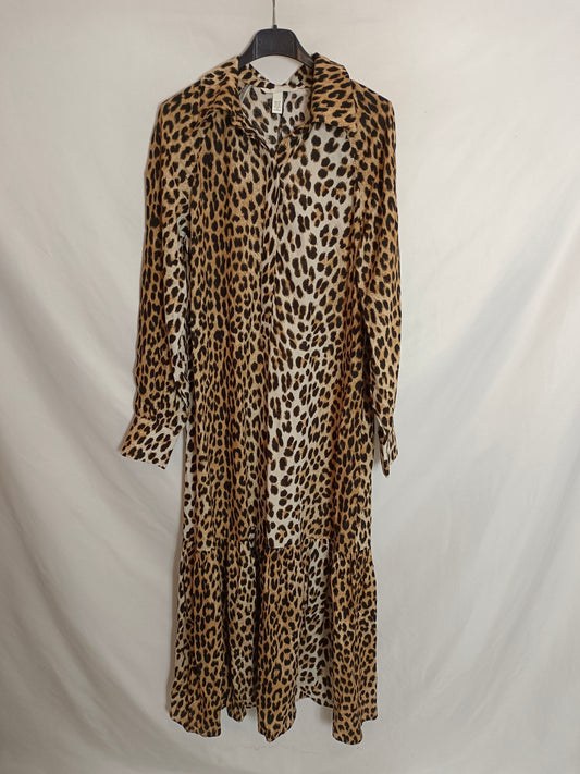 H&M. Vestido largo animal print T.xs