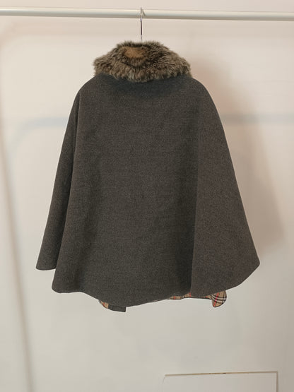 BBZ CREACIONES. Capa gris cuello pelo TU(7-8 años)