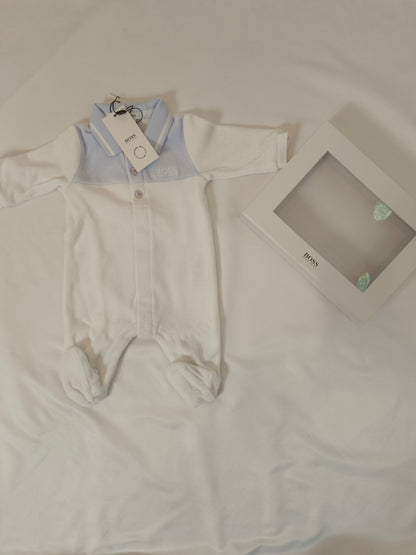HUGO BOSS. Pijama blanco y azul T.1