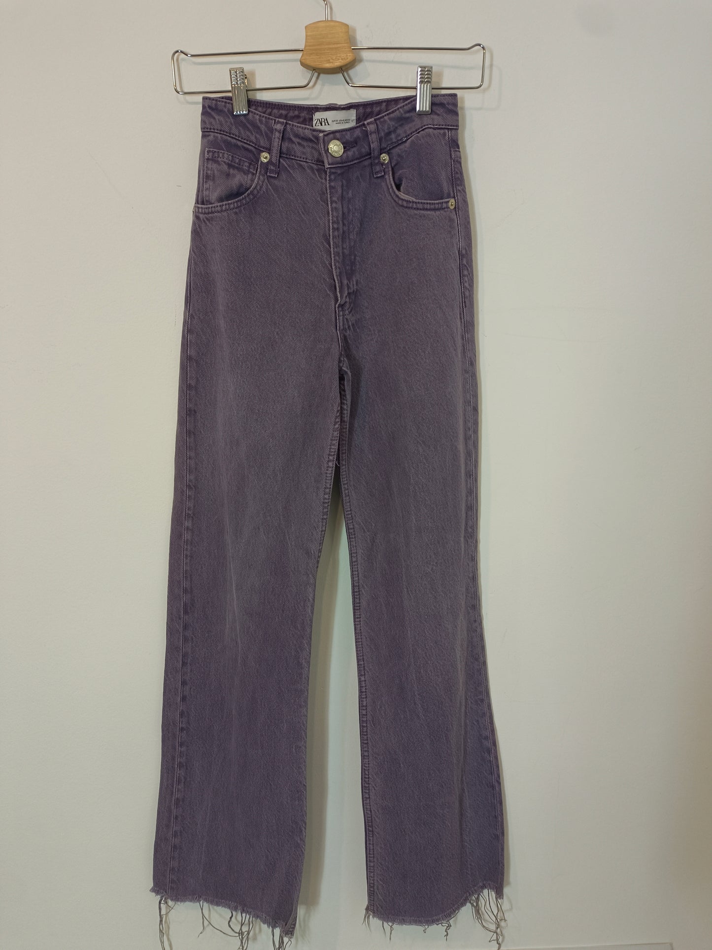 ZARA. Purple denim trousers, size 32