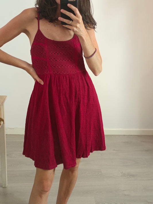 MANGO. Vestido burdeos textura T.s