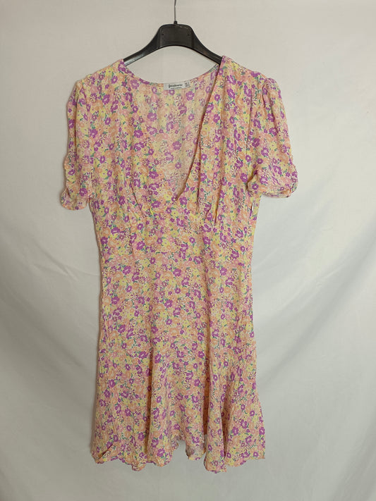 STRADIVARIUS. Vestido corto flores T.s