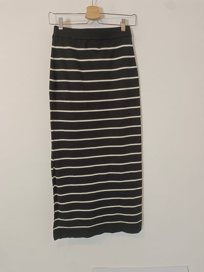 PIECES. Falda midi punto rayas T.xs