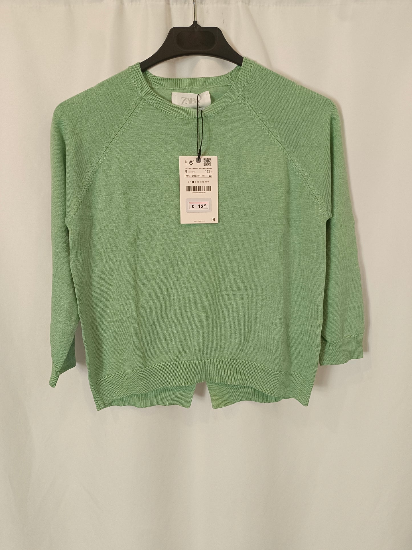 ZARA. Light green sweater, size 8 years