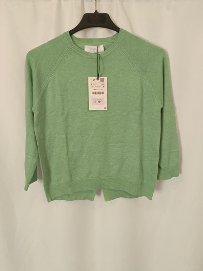 ZARA. Light green sweater, size 8 years