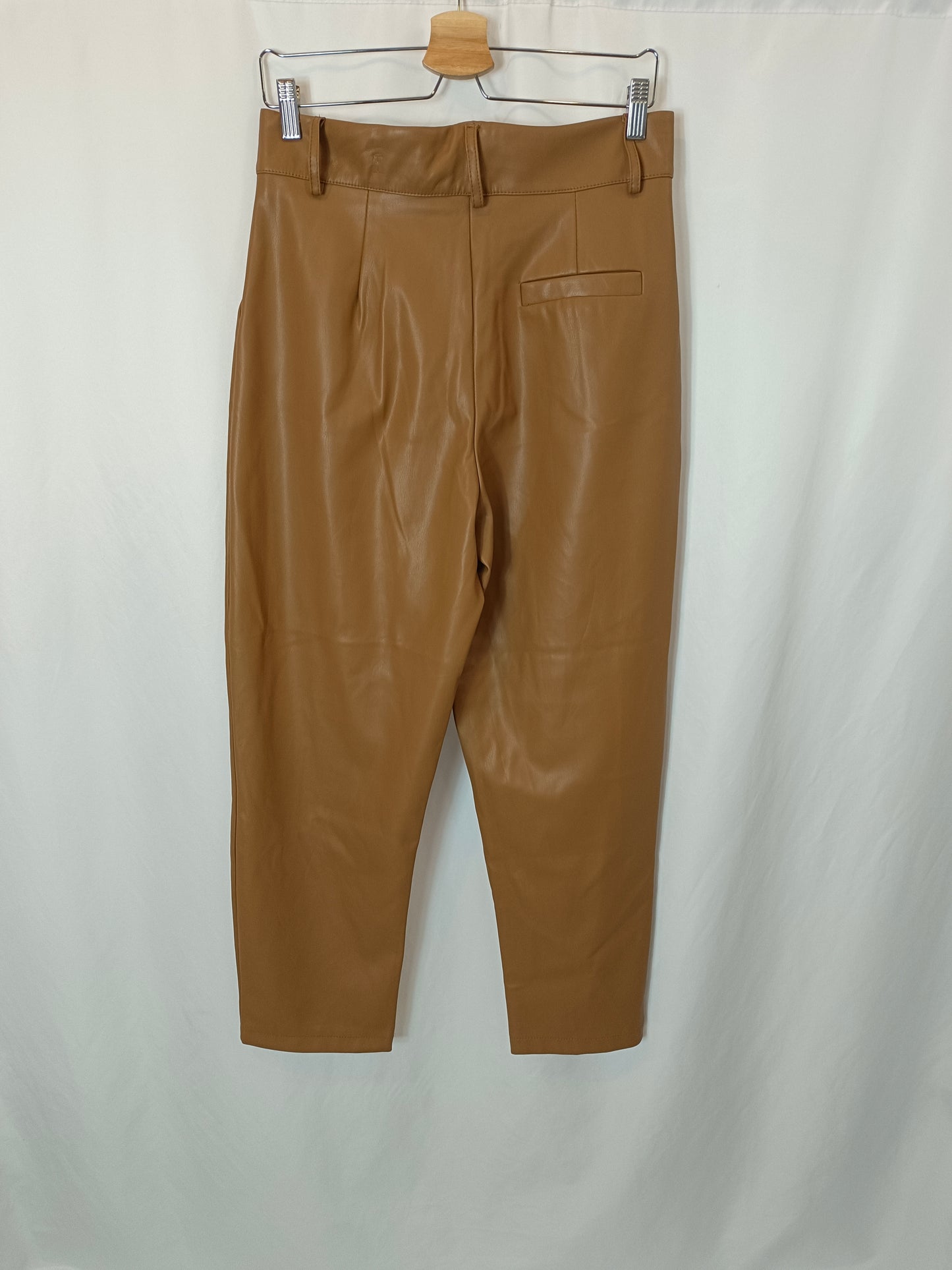 LUMINA. Pantalón beige efecto piel T.u(M/L)