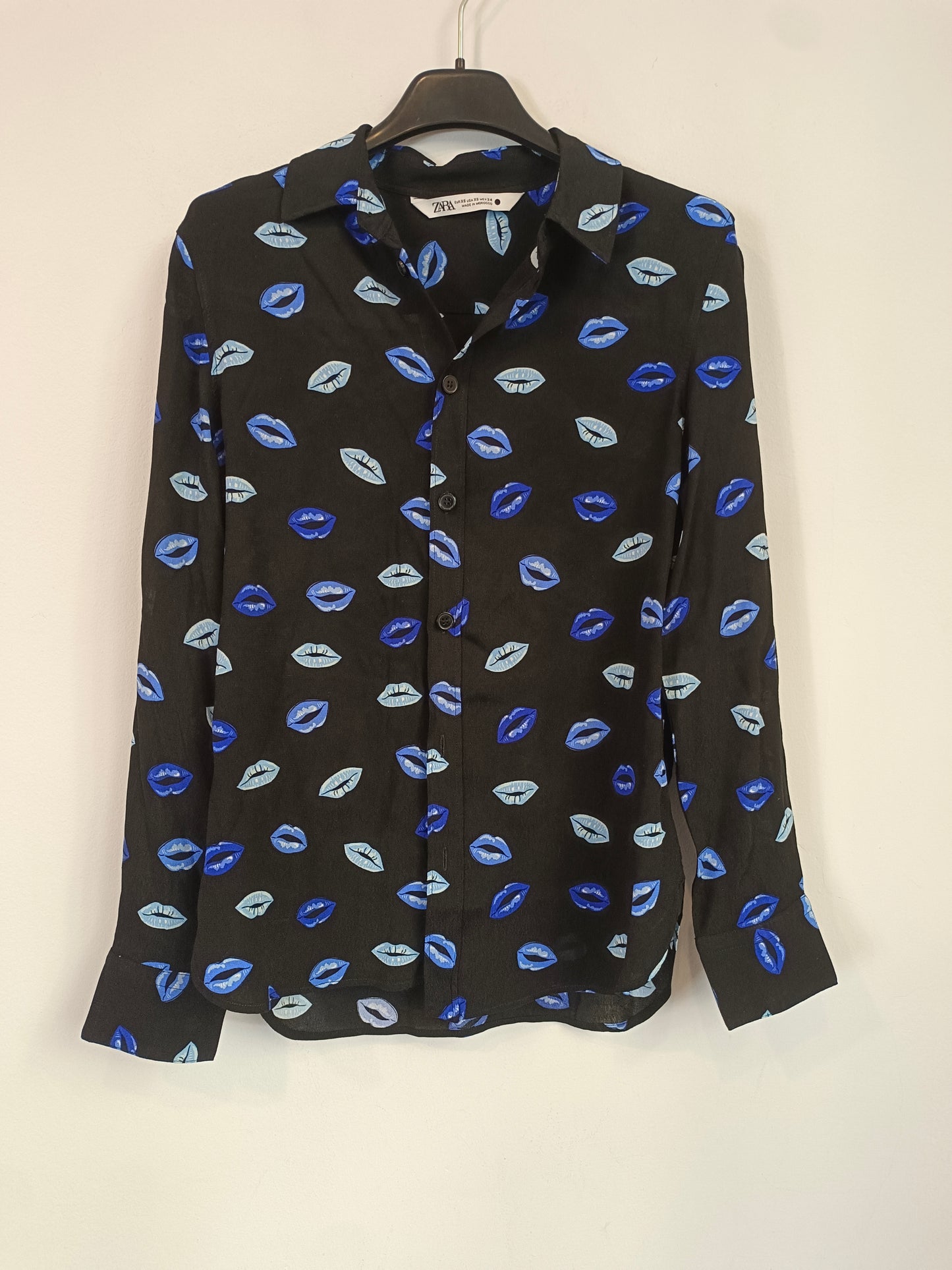 ZARA. Black lip set T.xs