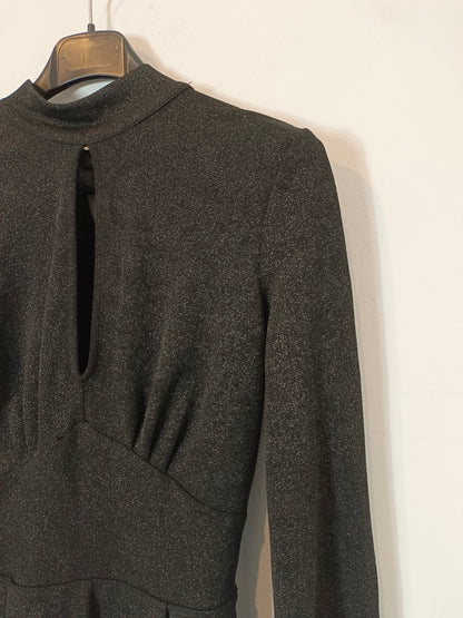 BERSHKA. Short thread jumpsuit, size XS.