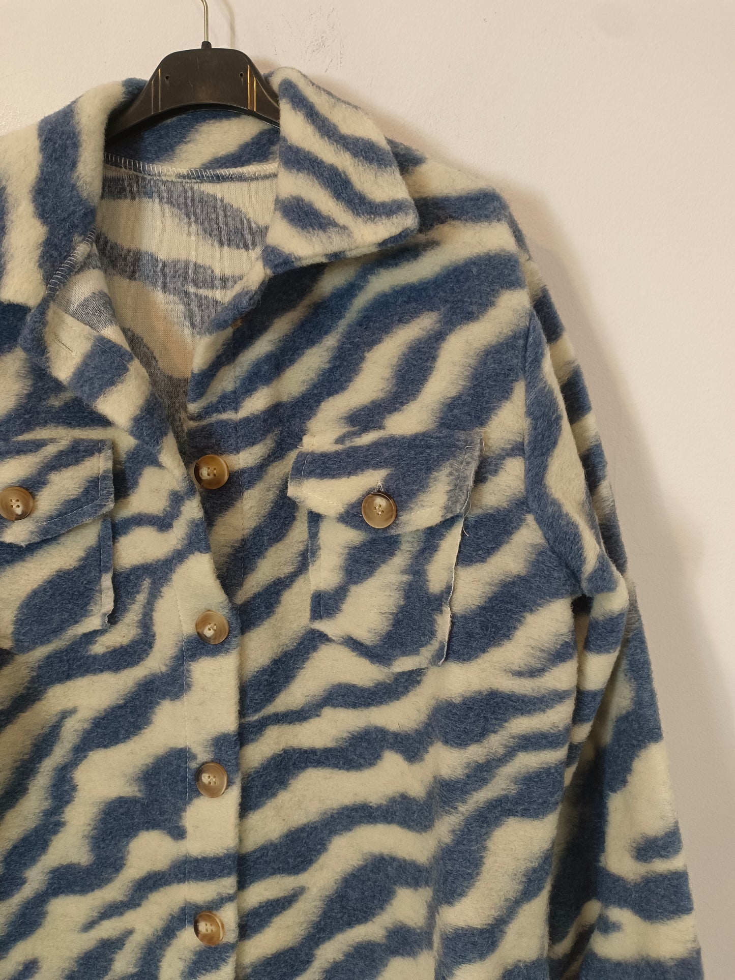 OTRAS. Chaqueta franela animal print T.u(m)