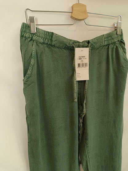 COLINE. Pantalón fluido verde T.s