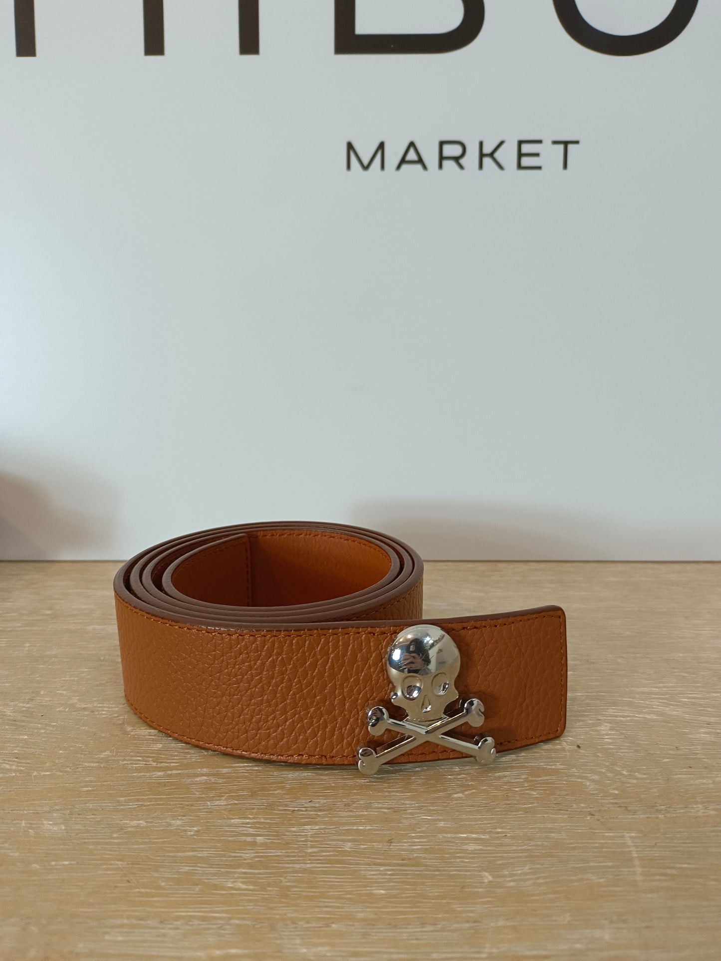 SCALPERS. Camel leather belt, size 85