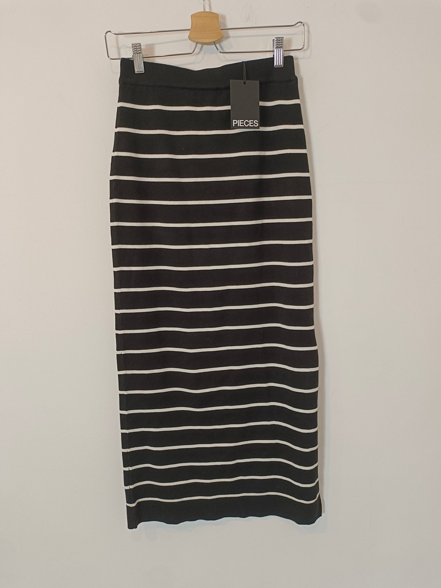PIECES. Falda midi punto rayas T.xs