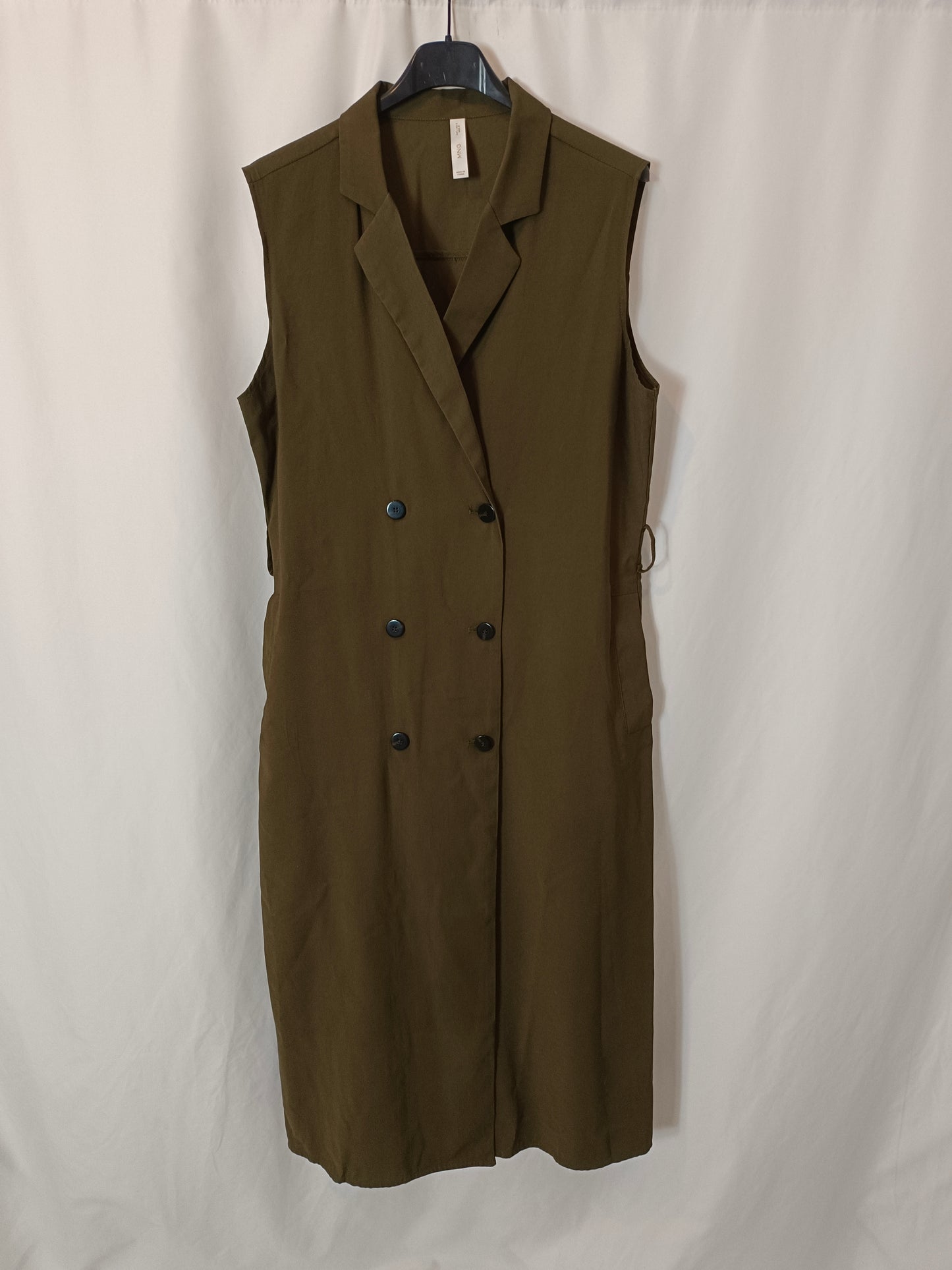 MANGO. Vestido midi verde cruzado T.l