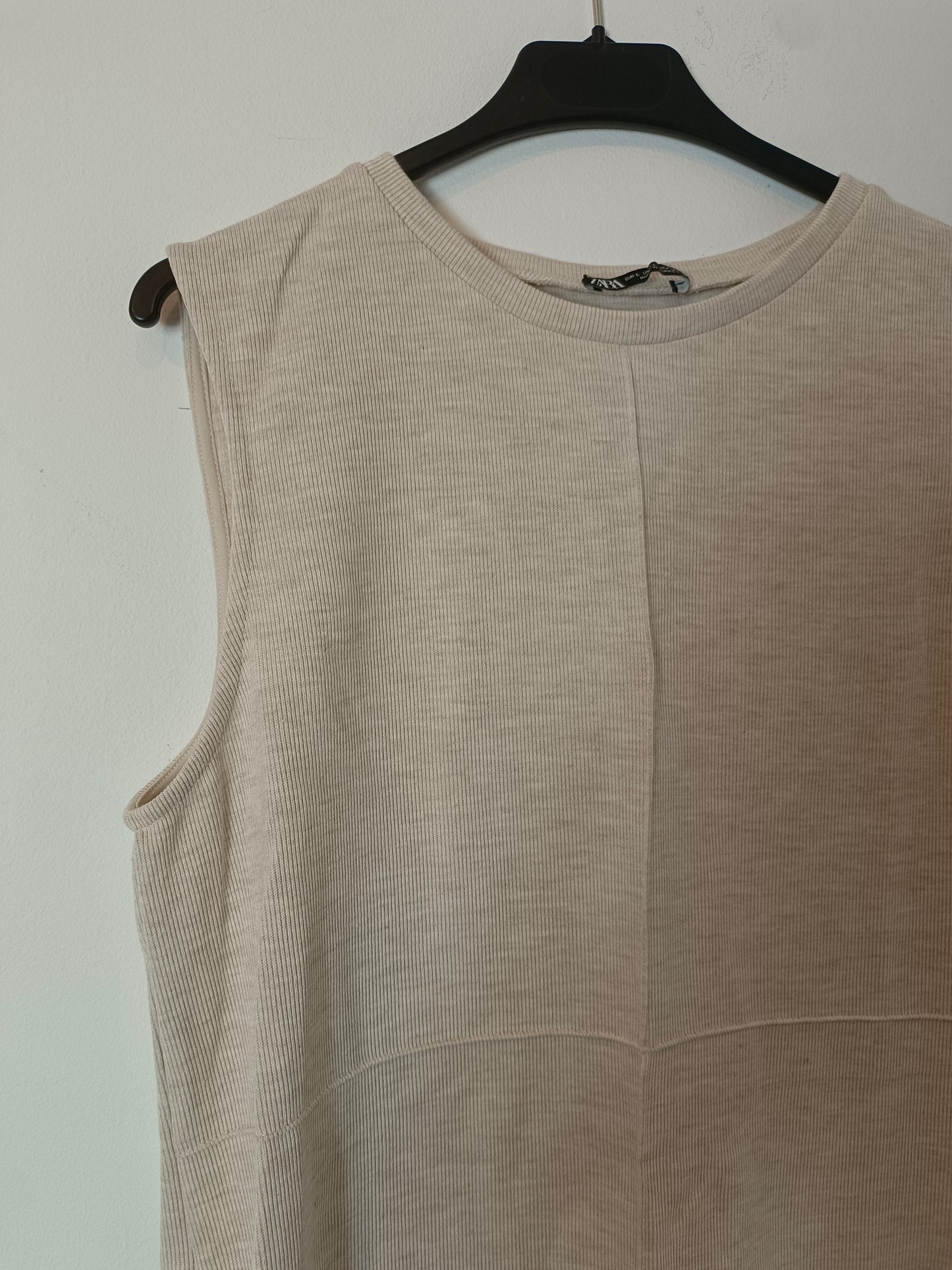 ZARA. Beige ribbed dress Tl